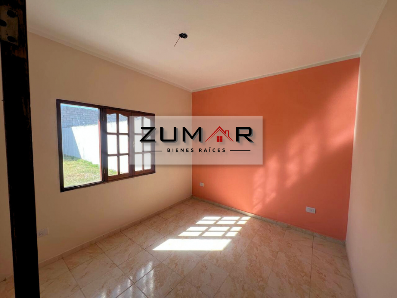 CASA EN VENTA EN BARRIO DON SANTIAGO!