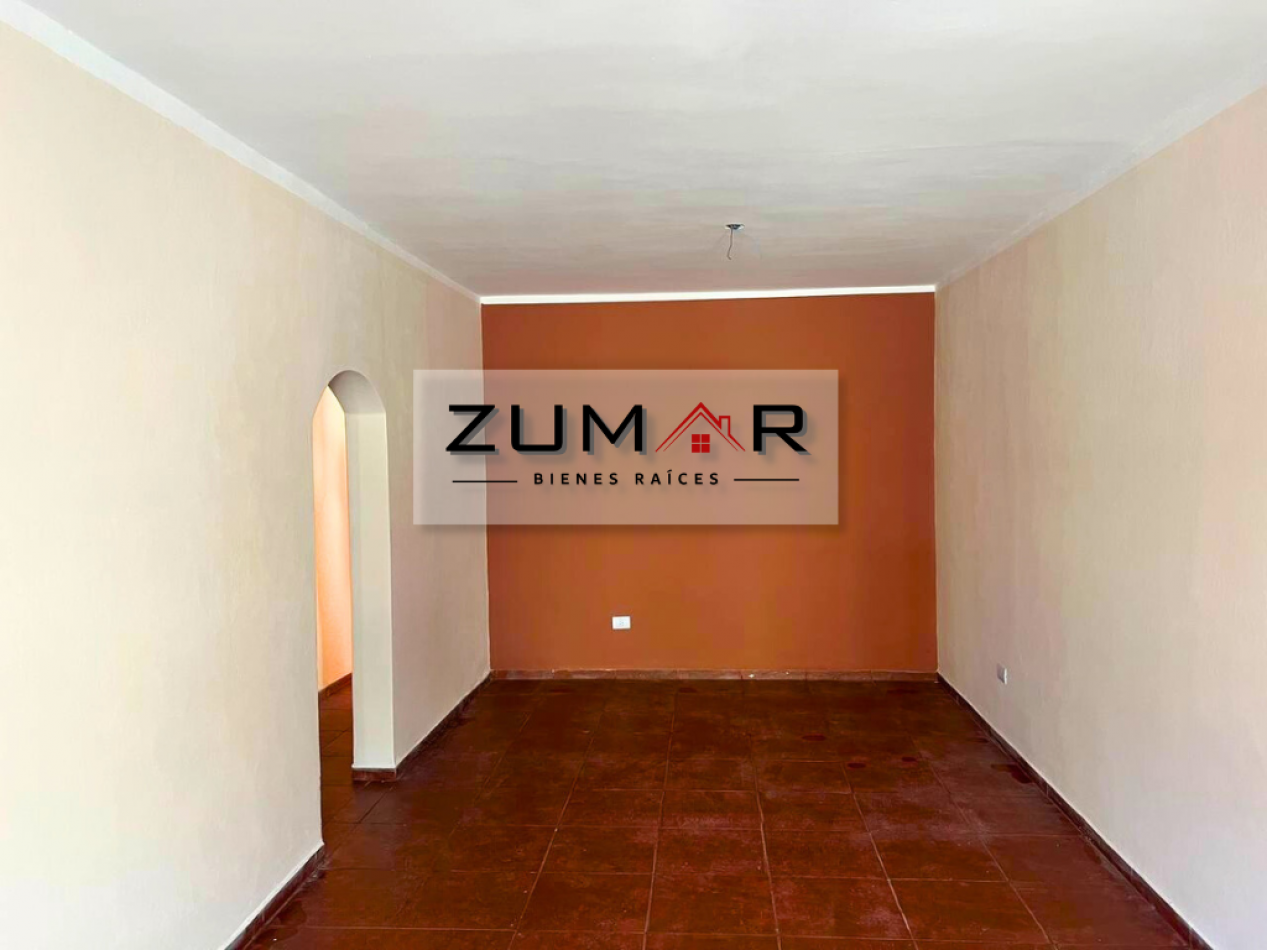 CASA EN VENTA EN BARRIO DON SANTIAGO!