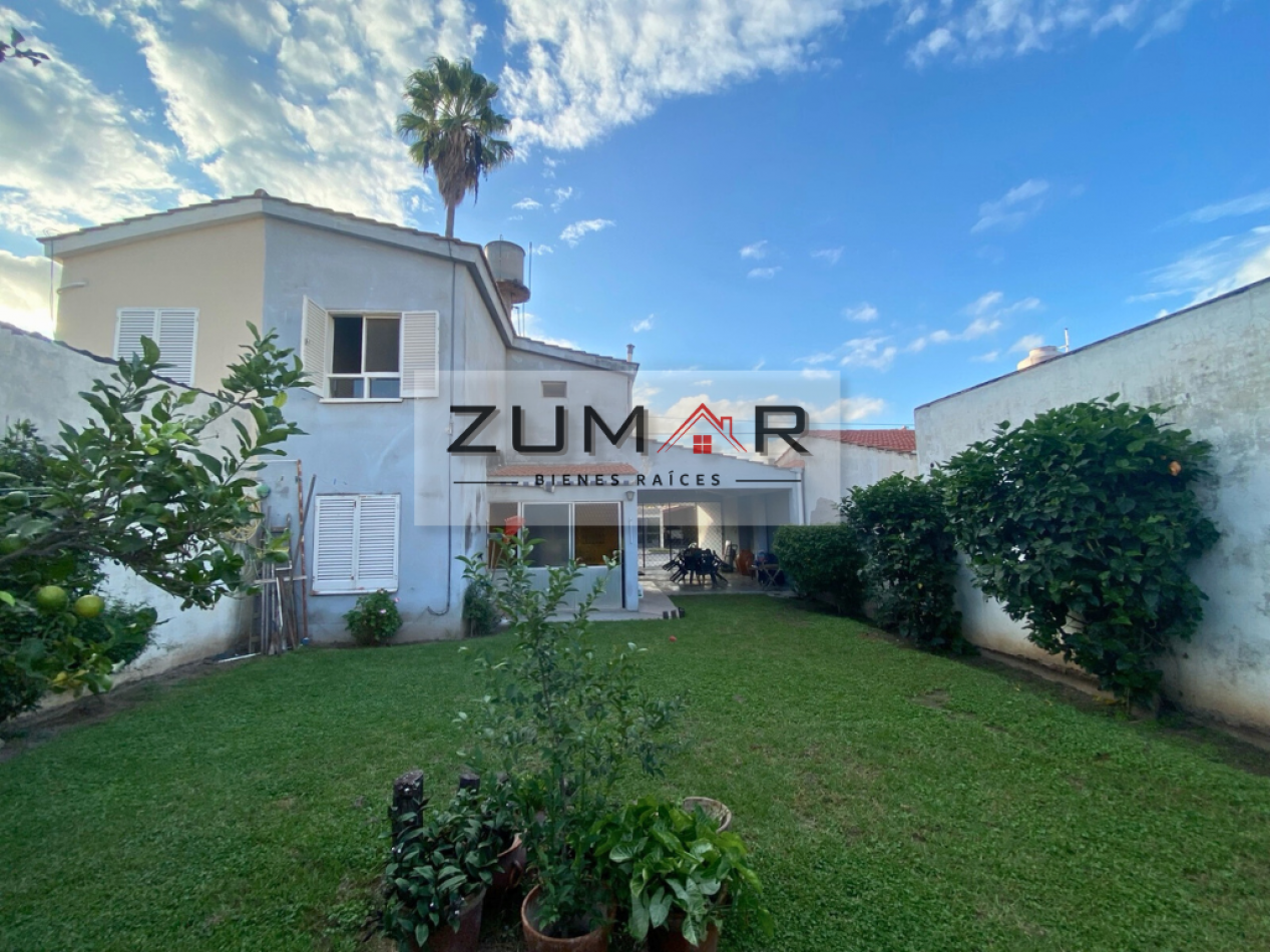 CASA EN VENTA EN ZONA SUR! BARRIO PERIODISTA