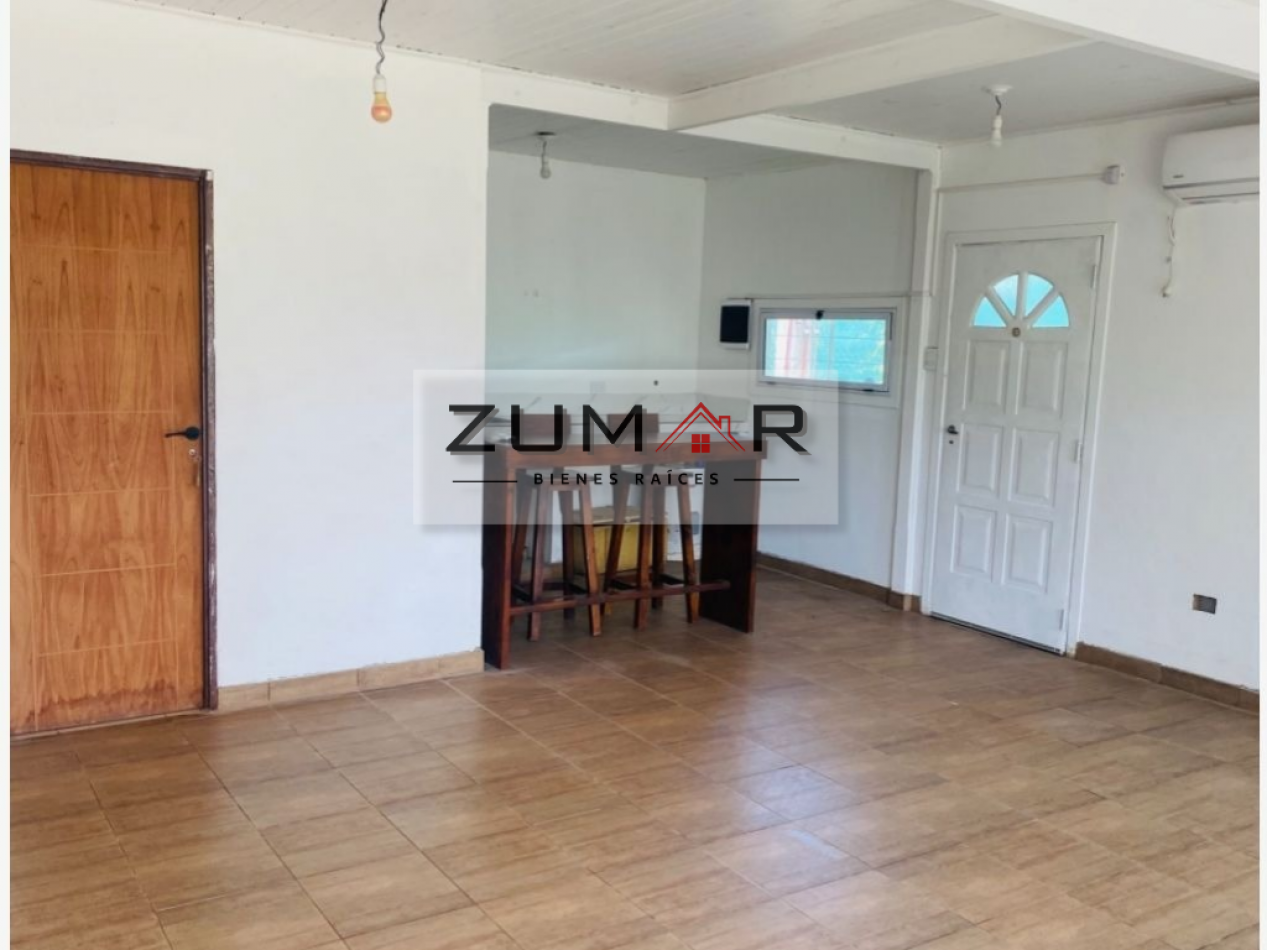 CASA EN ALQUILER EN BARRIO LA ALMERIA!