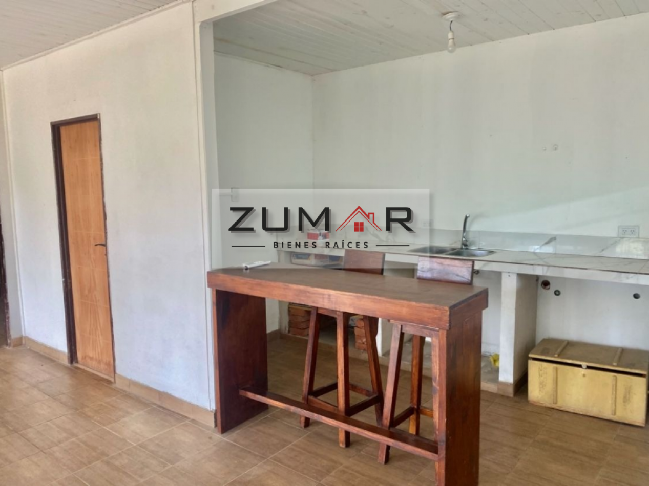 CASA EN ALQUILER EN BARRIO LA ALMERIA!