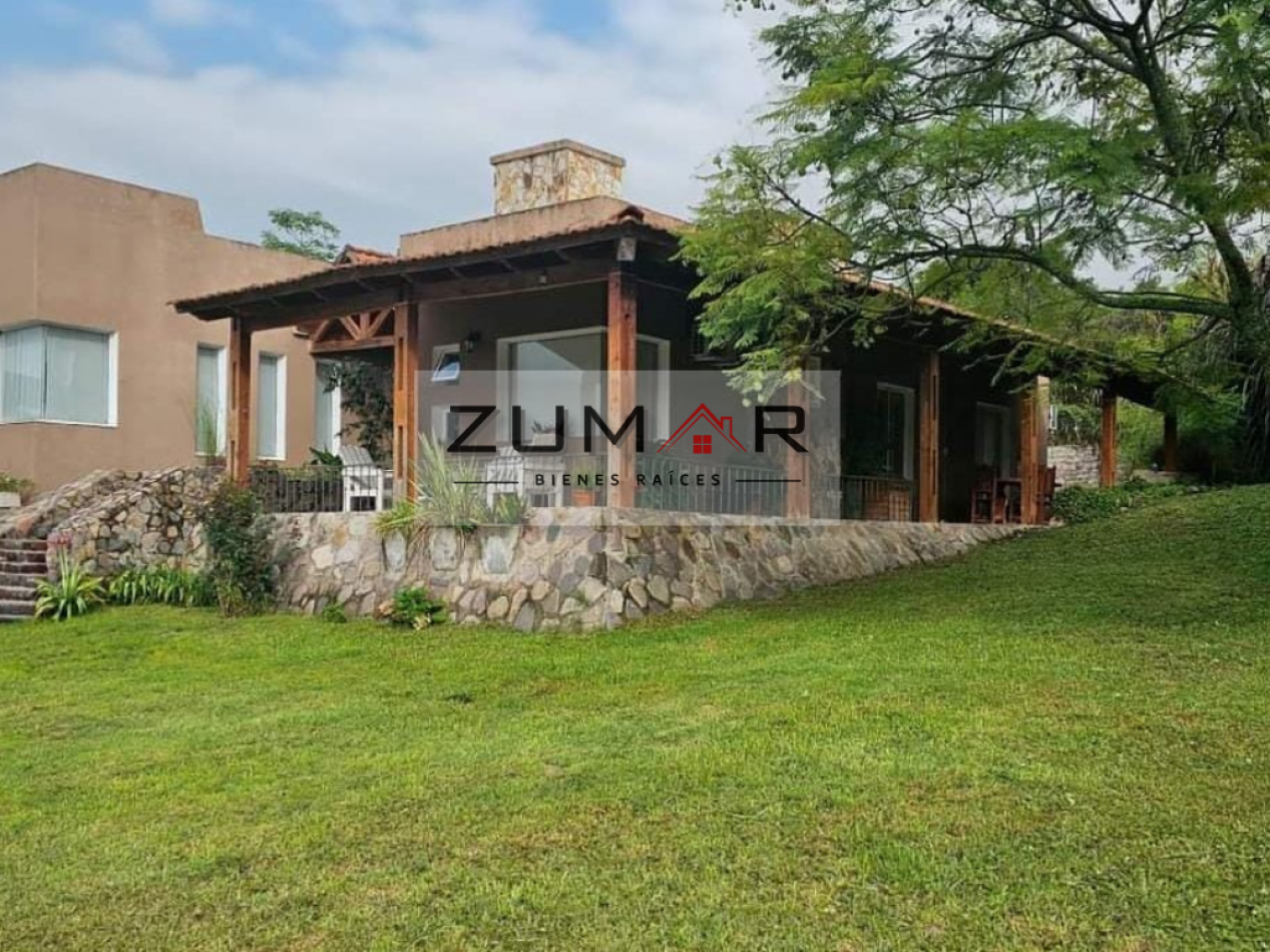 CASA EN VENTA EN LAS VERTIENTES!