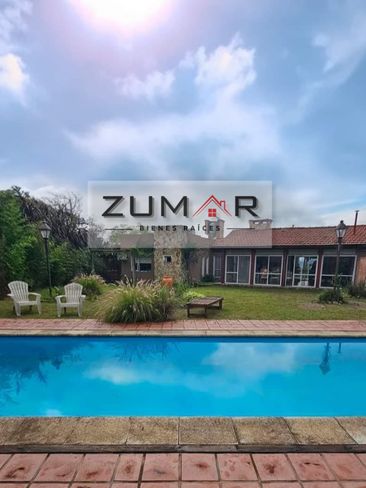 CASA EN VENTA EN LAS VERTIENTES!