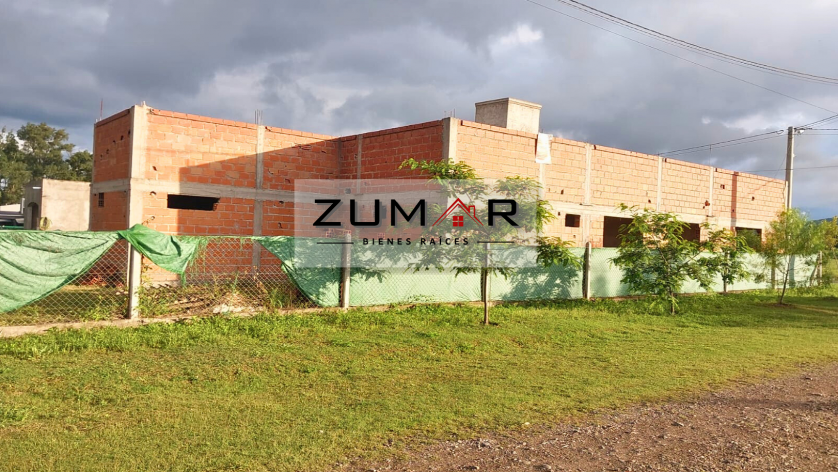 CASA EN CONSTRUCCION EN BARRIO PRIVADO LOS OLMOS!