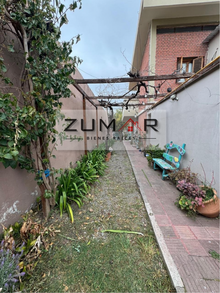 CASA EN VENTA EN GRAND BOURG!