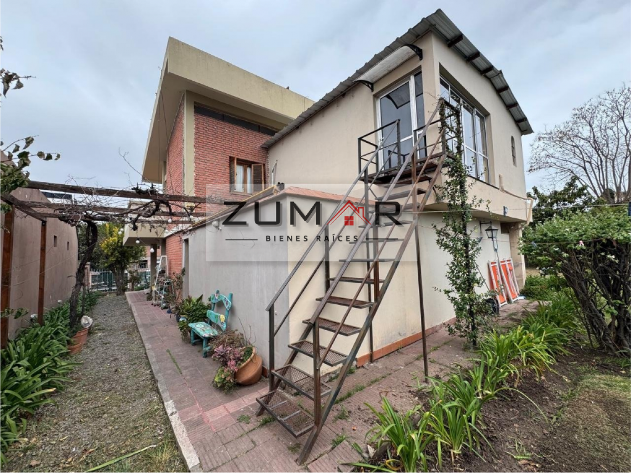 CASA EN VENTA EN GRAND BOURG!