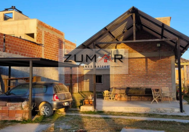 CASA EN VENTA EN URBANIZACION BUEN CLIMA!